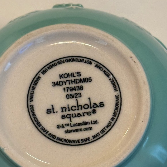 Baby Yoda Grogu Christmas Mug - Picture 4 of 4